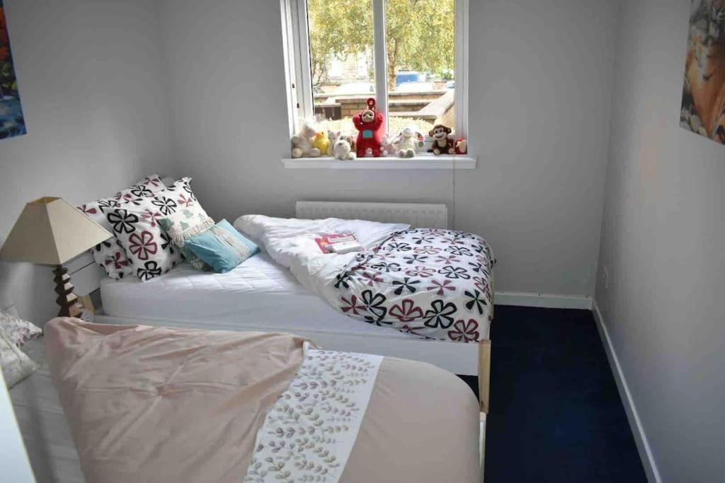 Immaculate Cosy Flat Next To Holyrood Park! Διαμέρισμα Εδιμβούργο Εξωτερικό φωτογραφία